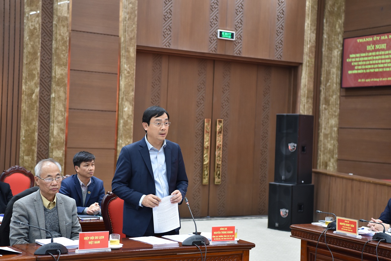 Tổng cục trưởng Tổng cục Du lịch Nguyễn Trùng Khánh phát biểu tại hội nghị